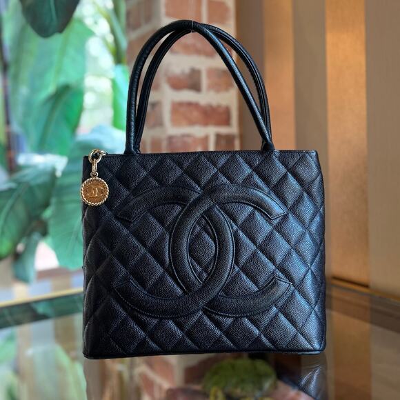 CHANEL Medallion Quilted Caviar Leather Tote Bag - Picture 1 of 14
